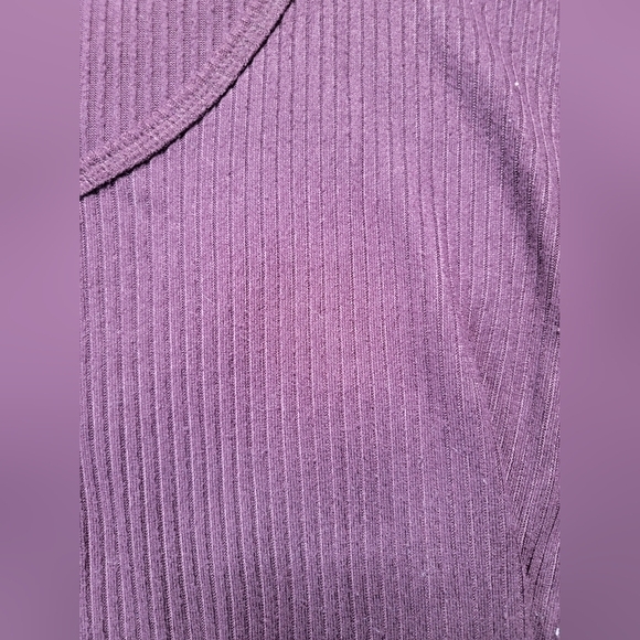 ✨️CL AEO American Eagle Outfitters Soft Ribbed Purple Long Sleeve Knit Top Sz XS - Picture 11 of 11